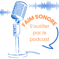 Un micro avec des ondes sonores est accompagné du texte